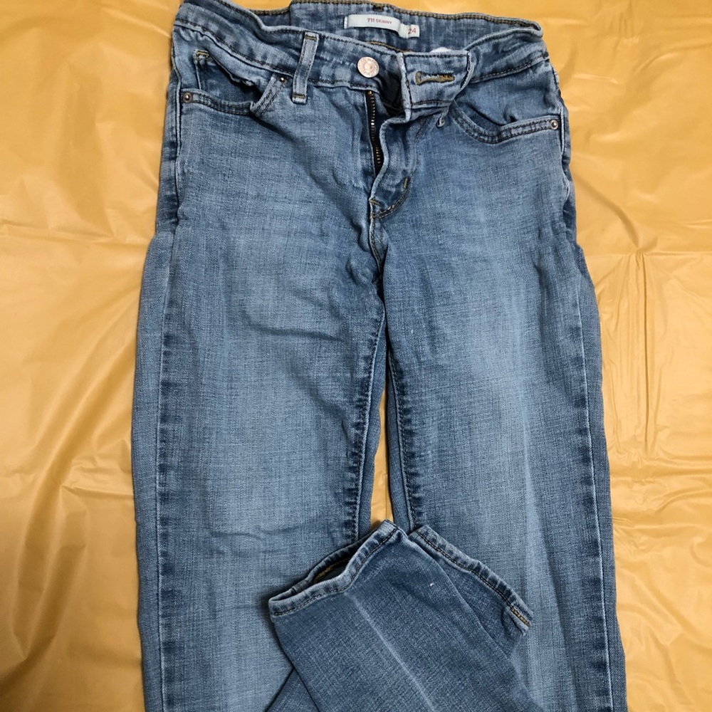 Levi’s skinny jeans - size 24
